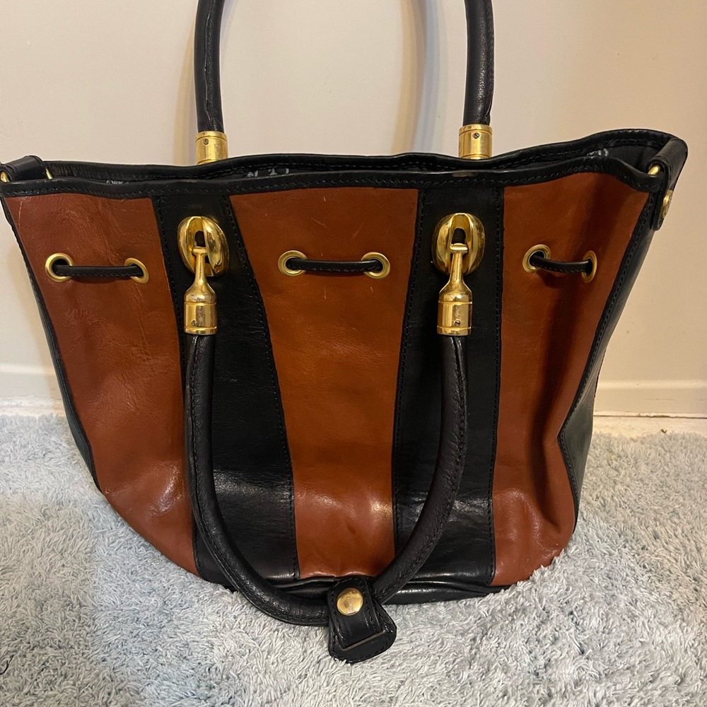 😀SOLD👍🏻Valentina Brown and Black Leather Handbag